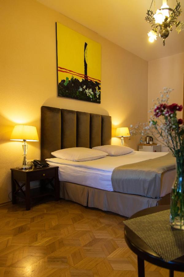 Hotel Vip Тбилиси Экстерьер фото