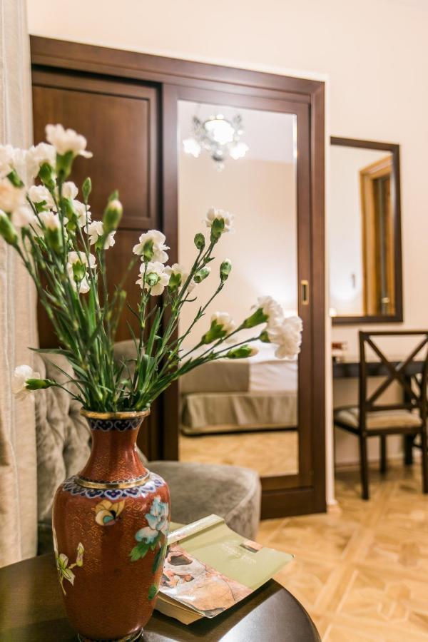Hotel Vip Тбилиси Экстерьер фото