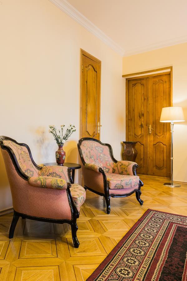 Hotel Vip Тбилиси Экстерьер фото