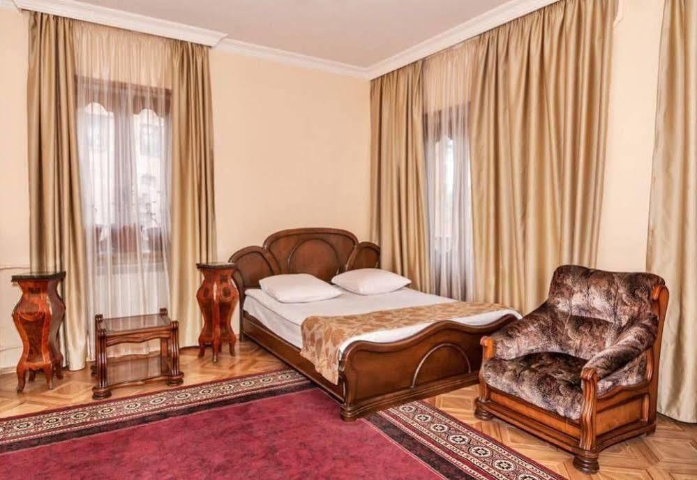 Hotel Vip Тбилиси Экстерьер фото