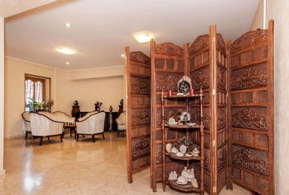 Hotel Vip Тбилиси Экстерьер фото